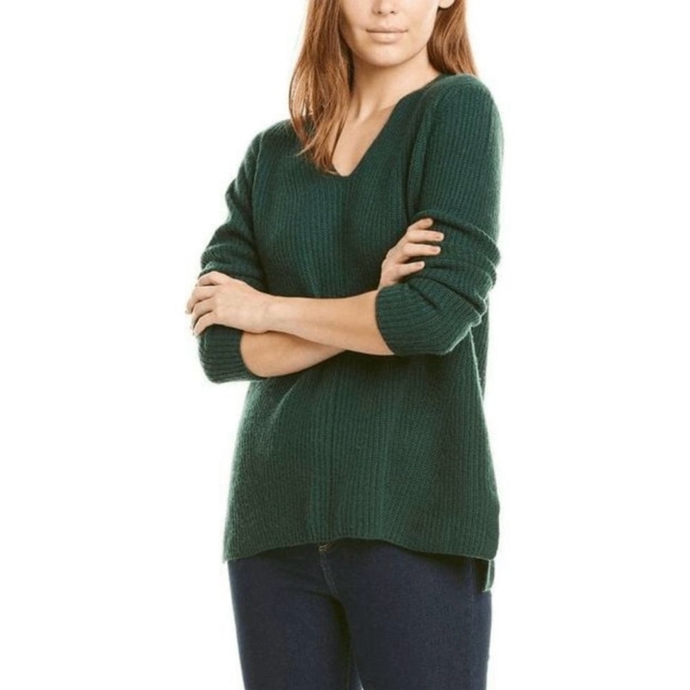 J. Mclaughlin Women's Green Wool Cashmere V Neck Sweater Size medium